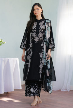 Eclat-7B - Coco Lawn 2025 - Zara Shahjahan
