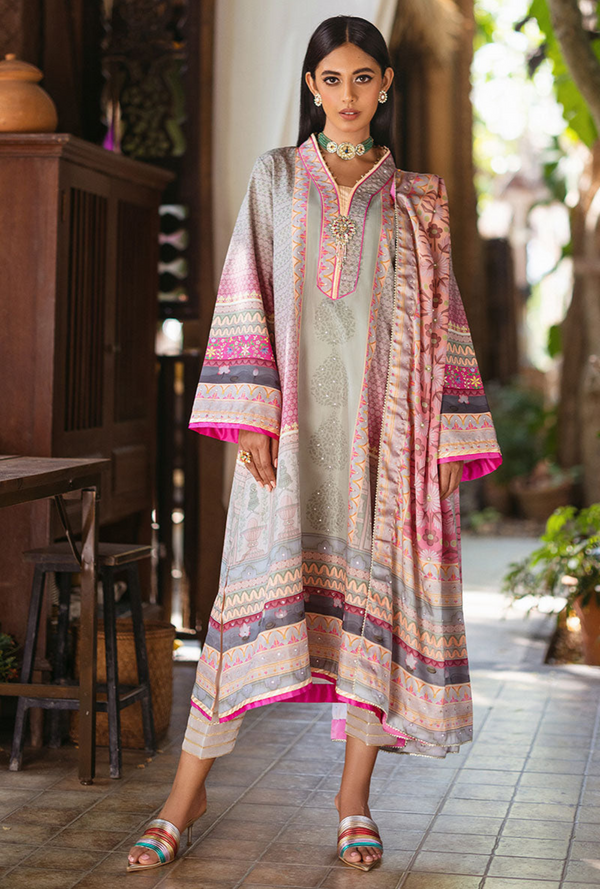 Taffy - Nirvana Unstitched Silk - Mushq