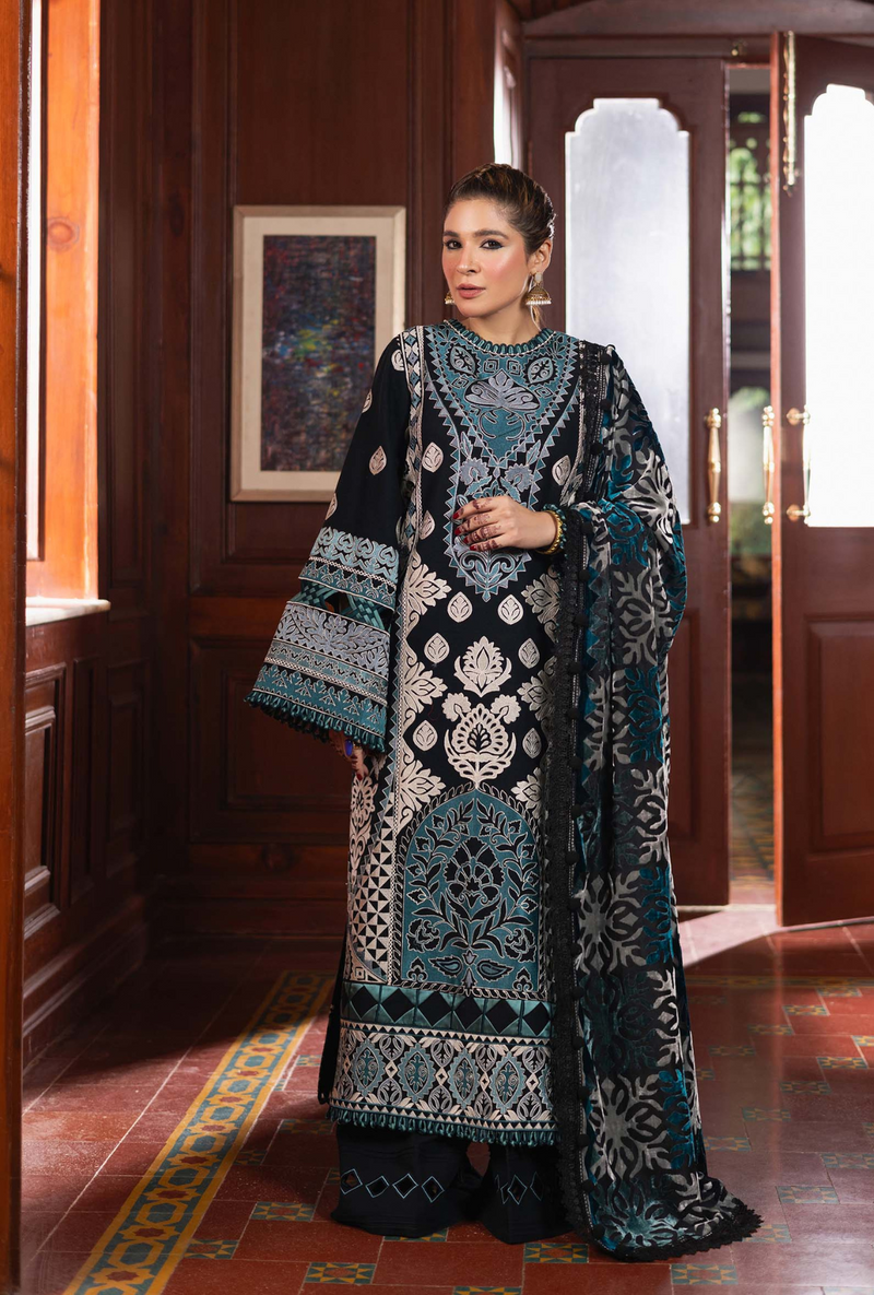 Evening - Winter Shawl`24 - Maryam Hussain