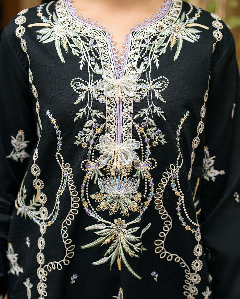 Hania - Aashiyana Luxury Lawn - Roheenaz