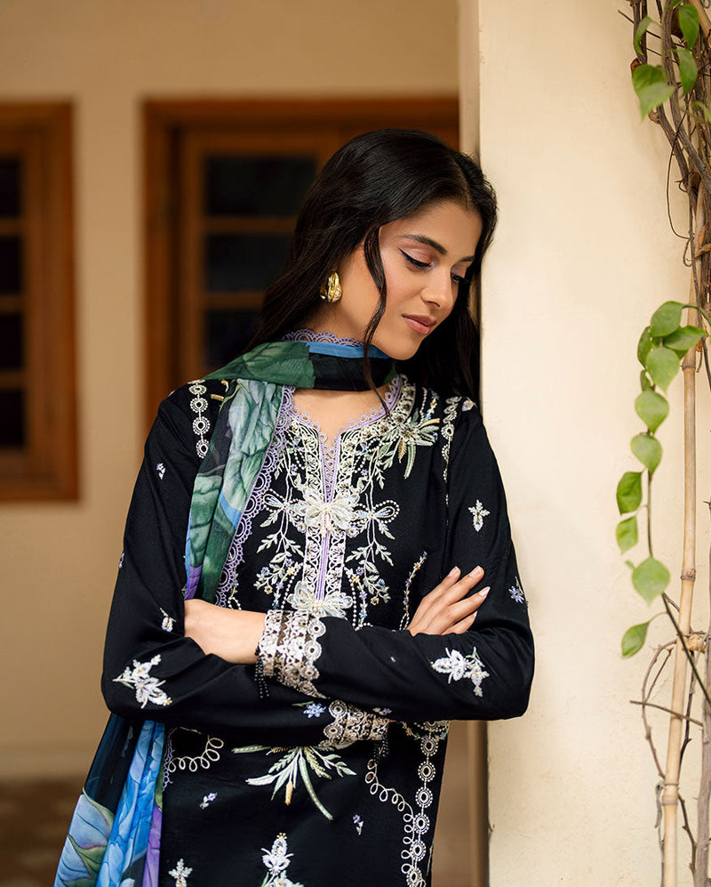 Hania - Aashiyana Luxury Lawn - Roheenaz