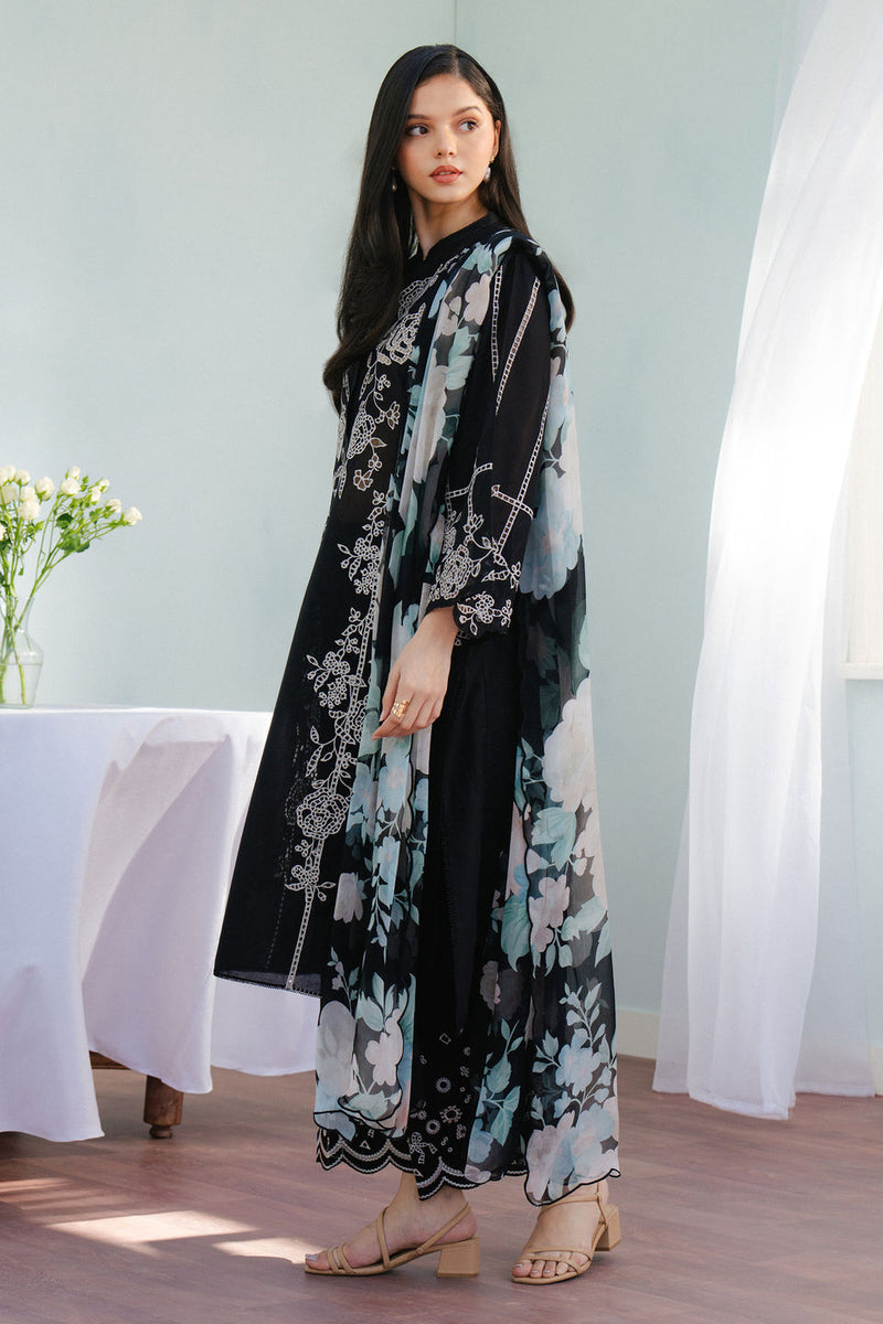 Eclat-7B - Coco Lawn 2025 - Zara Shahjahan