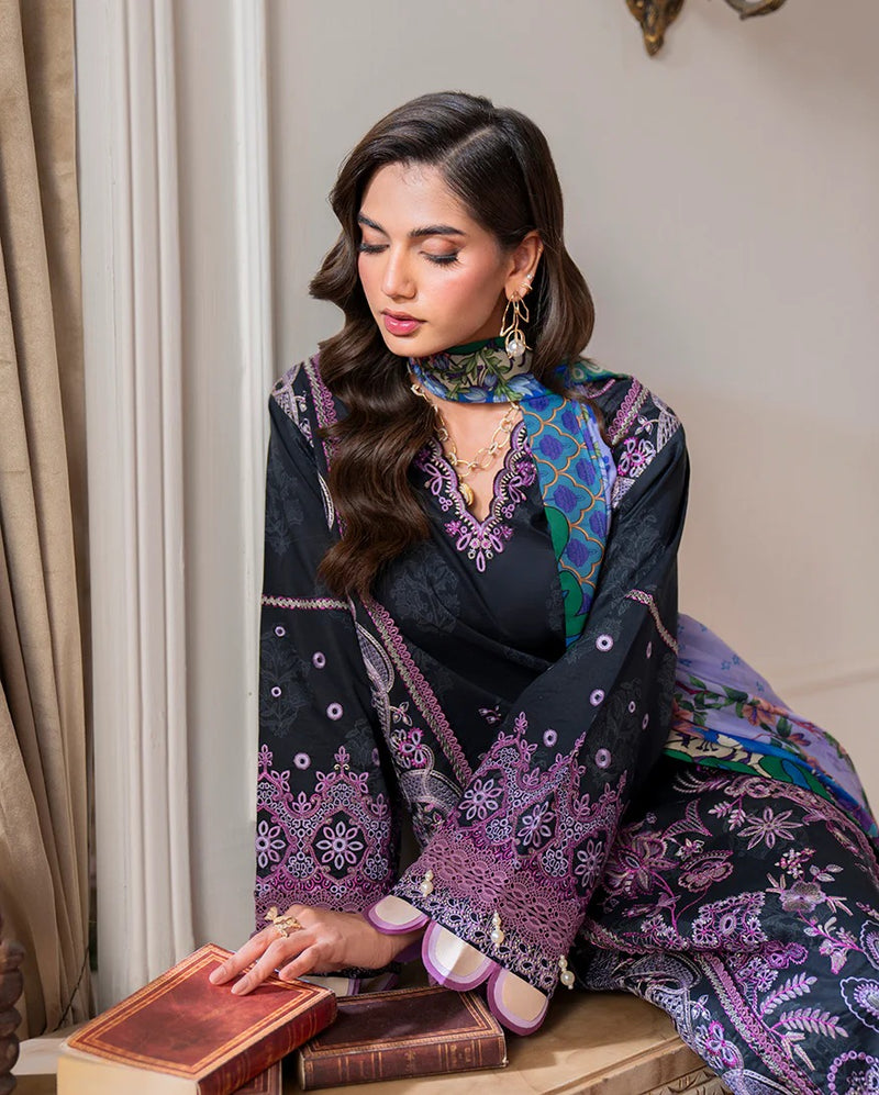 Emera 5A - Aezel Embroidered Cambric - Roheenaz