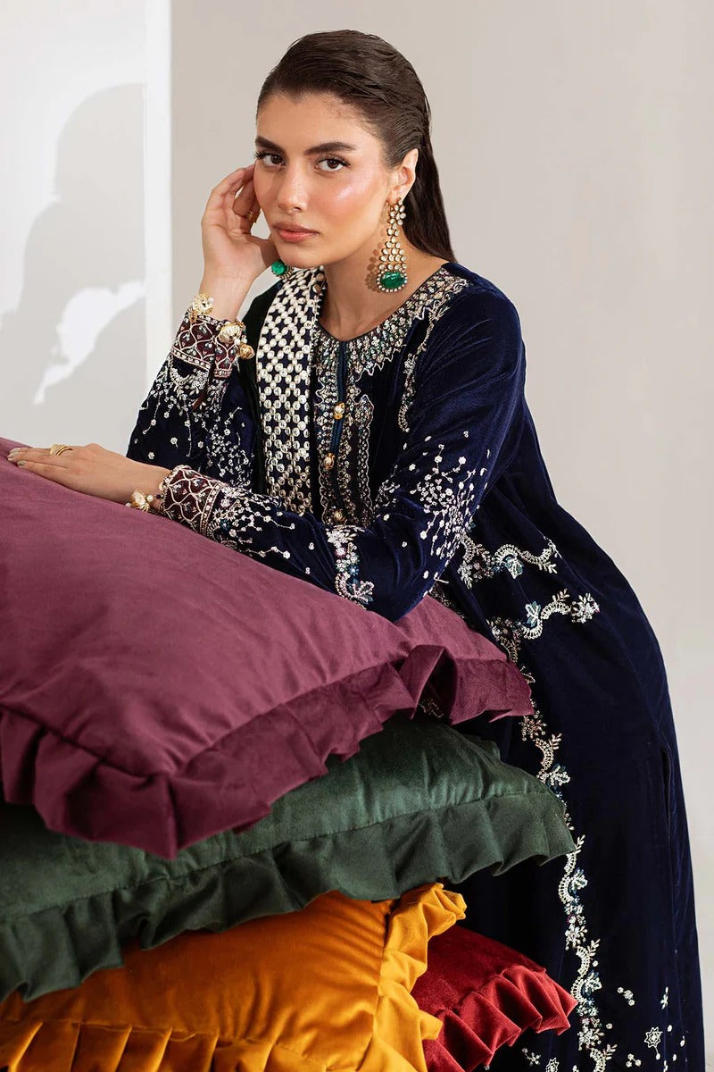 NW 109 - Maya Velvet Unstitched - Nureh