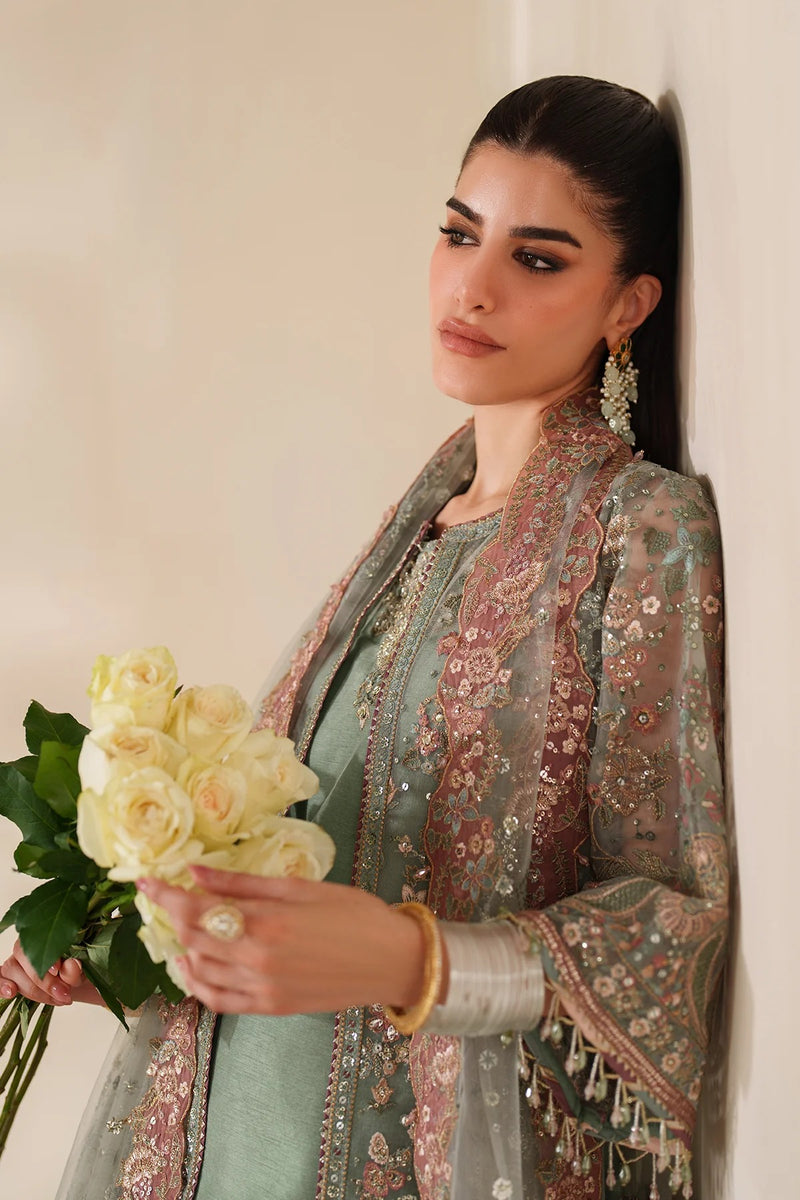 D 06 - Formal Embroiderded Collection - Chantelle