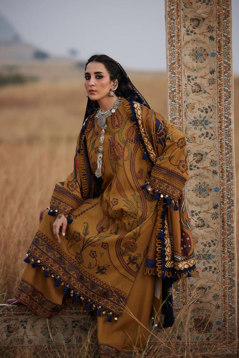 07-Laleh - Winter Unstitched - Saira Rizwan