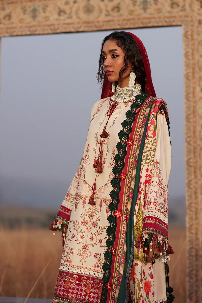 05-Irem - Winter Unstitched - Saira Rizwan